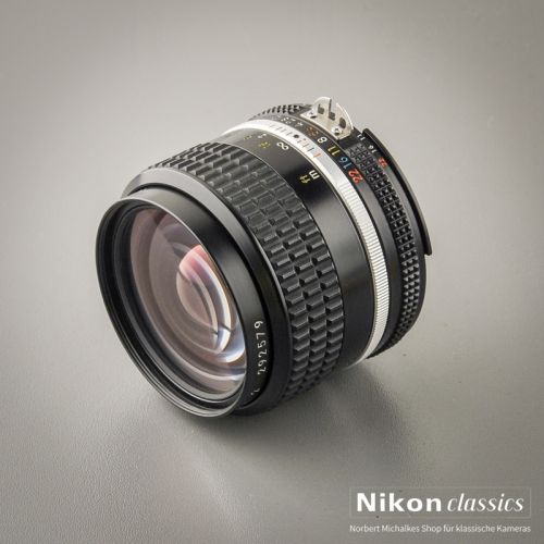 Nikkormat FTN schwarz (Zustand A-/AB)