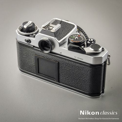 Preview: Nikon FE mit Nikon 50/1,8 Starter-Set