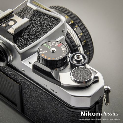 Preview: Nikon FE mit Nikon 50/1,8 Starter-Set