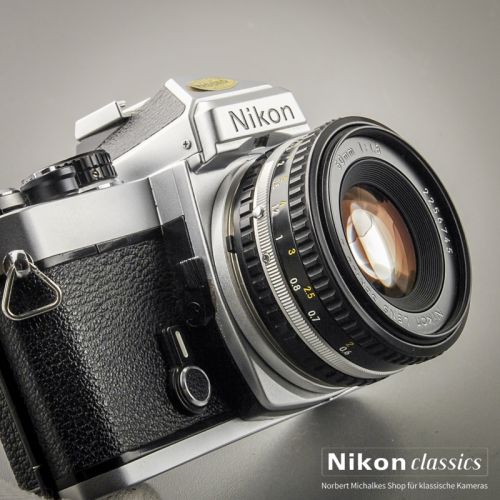Nikon FE mit Nikon 50/1,8 Starter-Set