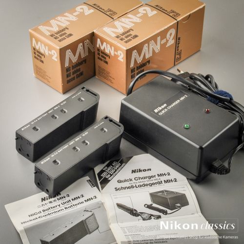 Nikon MH-2 Ladegerät mit 2x MN-2 Akku für MD-4 an F3