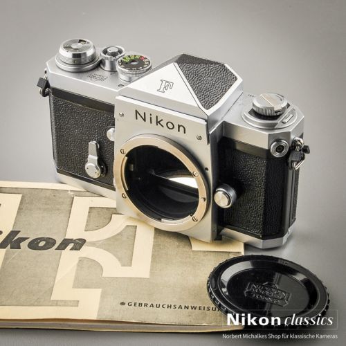 Nikon F "Eyelevel" Nippon Kogaku mit Prismensucher (Zustand A/A-)