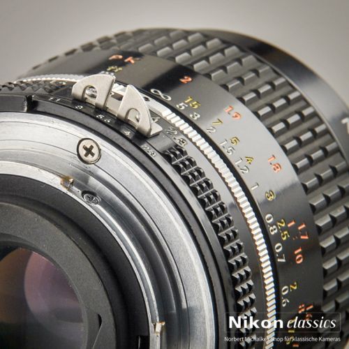 Nikon Micro-Nikkor 55/2,8 AIS (Zustand A/A-)
