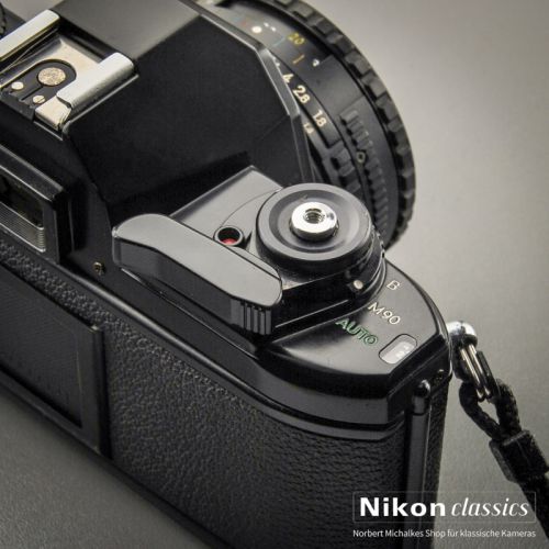 Preview: Nikon EM with Nikon Lens 50/1,8 Starter Set