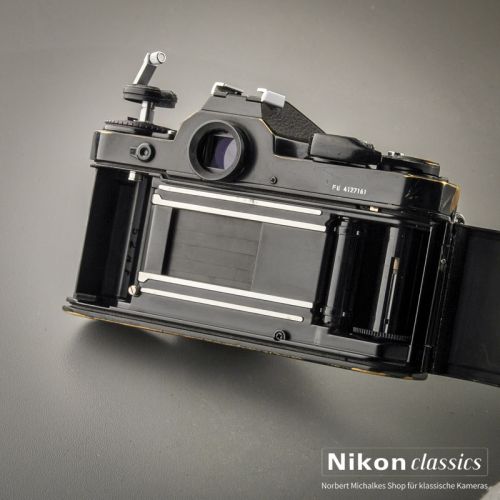 Nikon FE schwarz (Zustand B)