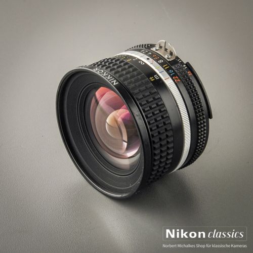 Preview: Nikon Nikkor 20/2,8 AIS (Zustand A/A-)