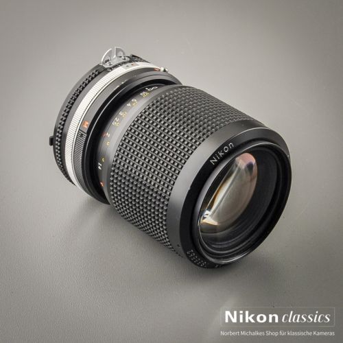 Nikon Zoom-Nikkor 35-105/3,5-4,5 AIS Macro (Condition A/A-)