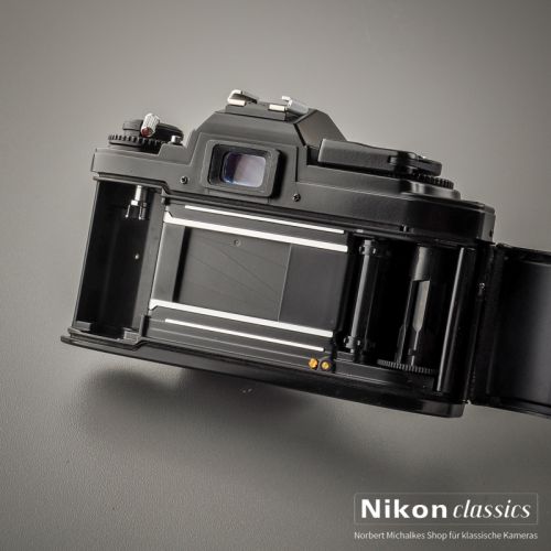Nikon FG schwarz (Zustand A/A-)