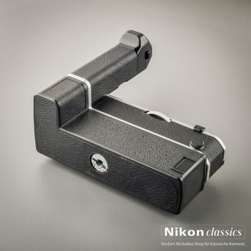 Preview: Nikon Motor Drive MD-2 mit MB-2 für F2 (Zustand A/A-)