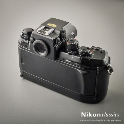 Preview: Nikon F4 mit MB-20 (Zustand A-) OVP