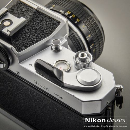 Preview: Nikkormat FT2 mit Nikkor 50/2 (Zustand A-)