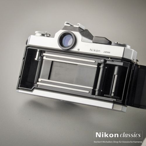 Nikkormat FT2 mit Nikkor 50/2 (Zustand A-)