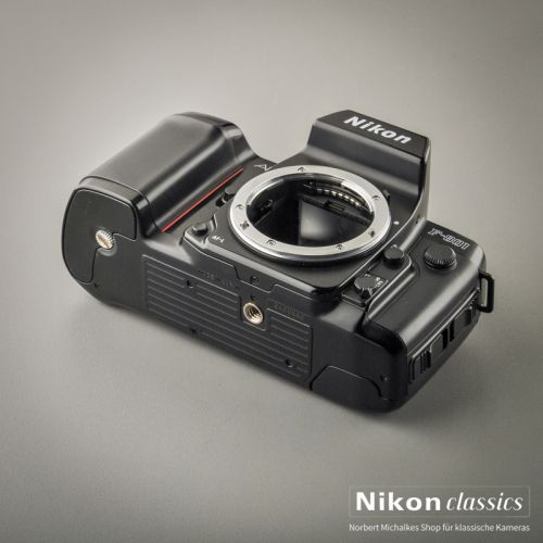 Preview: Nikon F801 AF (Zustand A/A-)