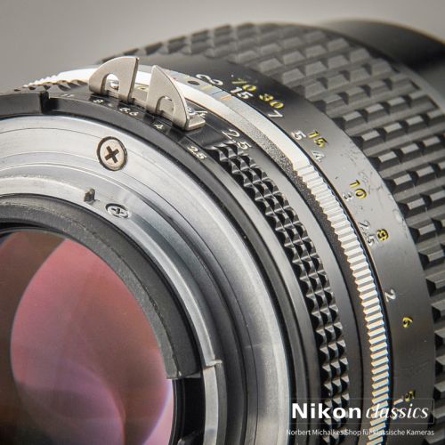 Nikon Nikkor 105/2,5 AIS (Zustand A/A-)