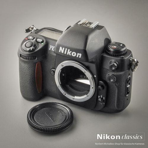 Nikon F100