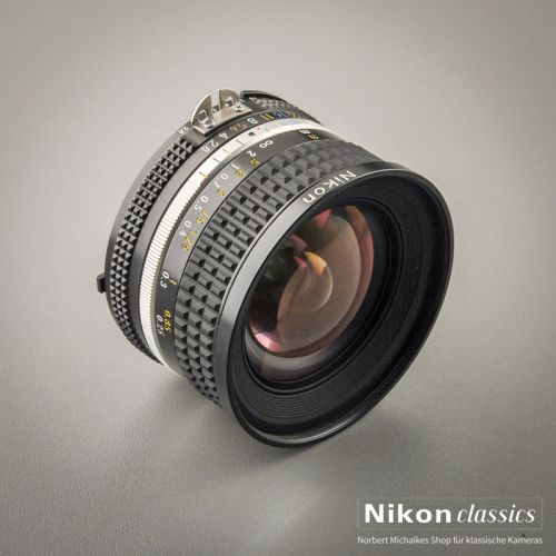 Nikon Nikkor 20/2,8 AIS (ZustandA+) OVP