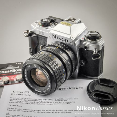 Nikon FG mit Zoom 35-70/3,5-4,8 Starter-Set (Zustand A/A-)