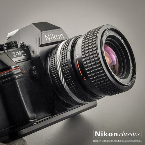 Nikon F301 with Nikkor Zoom 35-70 AIS