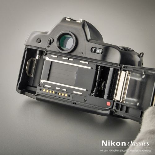 Nikon F90x (Zustand A/A-)