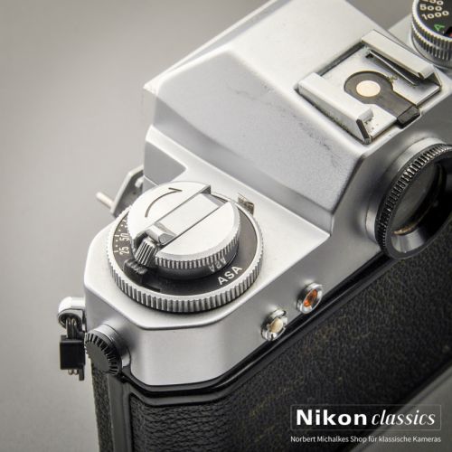 Nikkormat EL (Zustand A-)