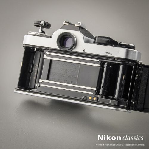 Nikon FE-2 (Zustand A-/AB)