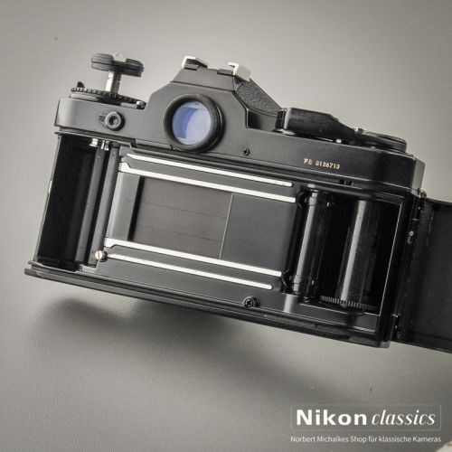 Nikon FE schwarz (Zustand A-)