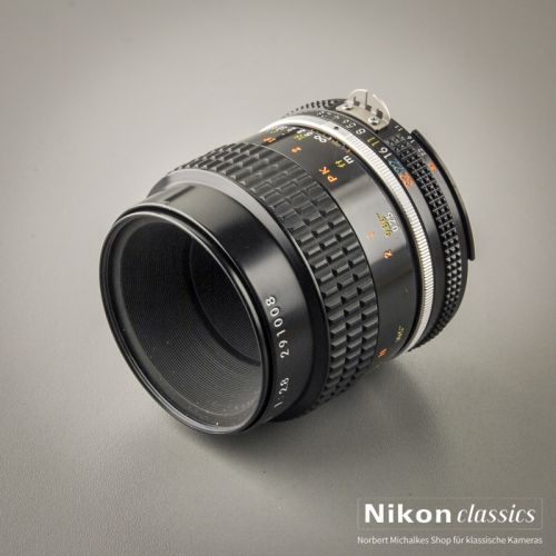 Nikon Micro-Nikkor 55/2,8 AIS (Zustand A/A-)