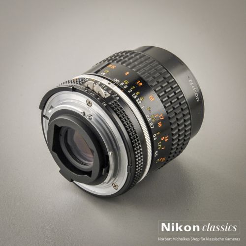 Nikon Micro-Nikkor 55/2,8 AIS (Zustand A/A-)