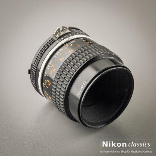 Nikon Micro-Nikkor 55/2,8 AIS (Zustand A/A-)