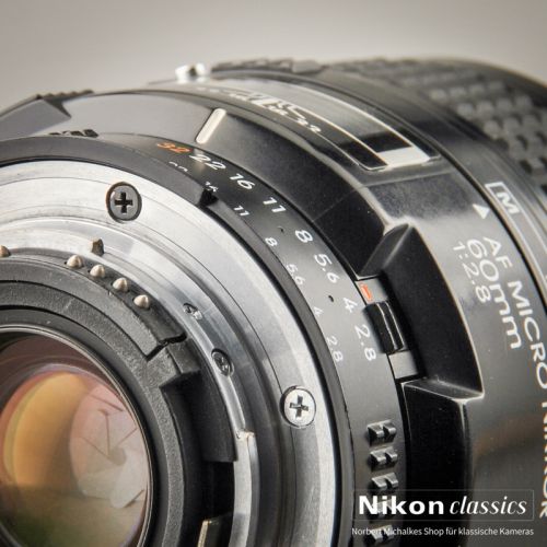 Nikon AF Micro-Nikkor 60/2,8 (Zustand A/A-)