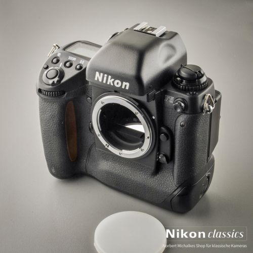 Nikon F5 mit MF-28 (Zustand A/A-)