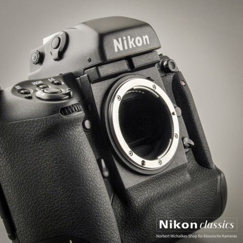 Nikon F5 mit MF-28 (Zustand A/A-)
