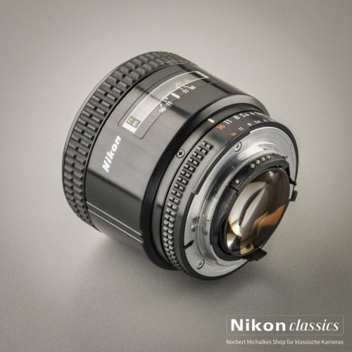 Preview: Nikon AF Nikkor 85/1,8 (Zustand A/A-)