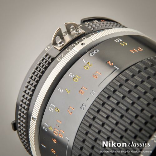 Nikon Micro-Nikkor 105/2,8 AIS (Zustand A)