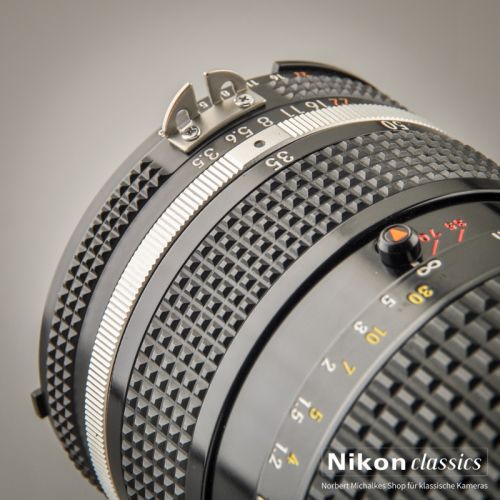 Nikon Zoom-Nikkor 35-70/3,5 AIS (Zustand A)