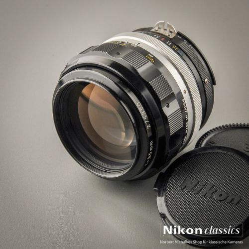 Nikon Nikkor-H 85/1,8 AI "Berg-und-Tal" (Zustand A/A-)