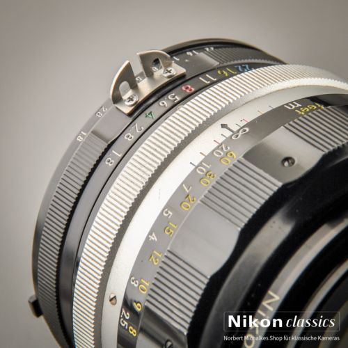 Nikon Nikkor-H 85/1,8 AI "Berg-und-Tal" (Zustand A/A-)