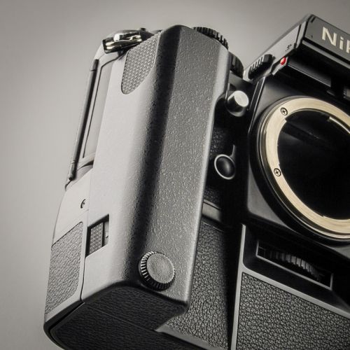 Nikon F3 HP mit MD-4 und MF-6b (Zustand A-/AB)