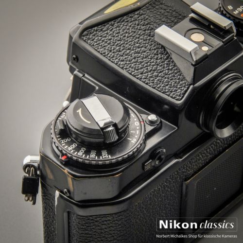 Nikon FE schwarz (Zustand AB)