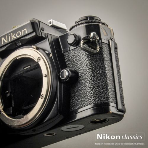 Nikon FE schwarz (Zustand AB)