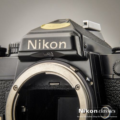 Nikon FE schwarz (Zustand AB)