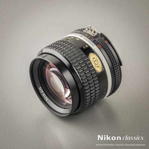 Preview: Nikon Nikkor 85/2,0 AIS  (Zustand A) OVP