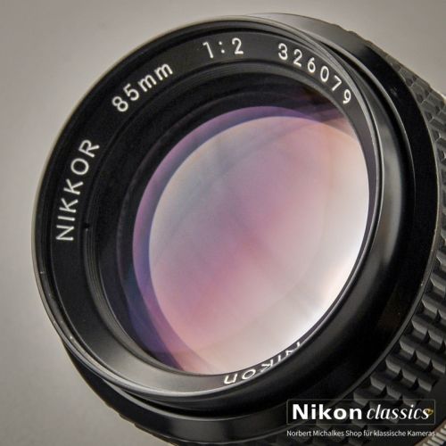 Nikon Nikkor 85/2,0 AIS  (Zustand A) OVP