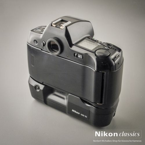 Preview: Nikon F90x with MB-10 (Condition A/A-)