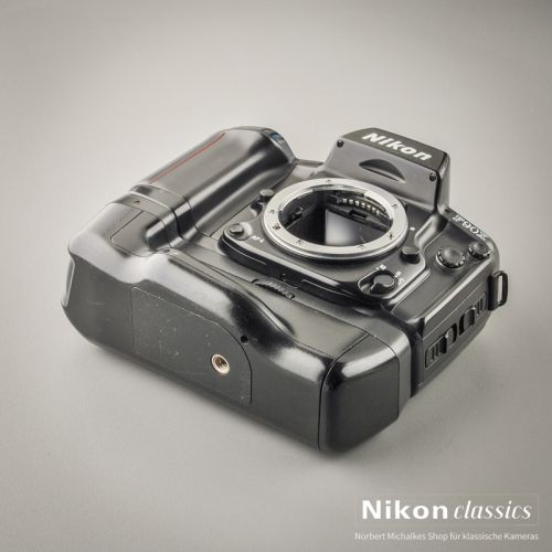 Preview: Nikon F90x with MB-10 (Condition A/A-)