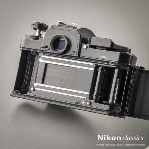 Nikon FA schwarz (Zustand A/A-)