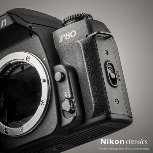 Nikon F80 (Zustand A)