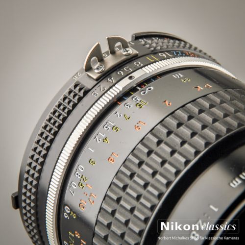 Nikon Micro-Nikkor 55/2,8 AIS (Zustand A/A-)