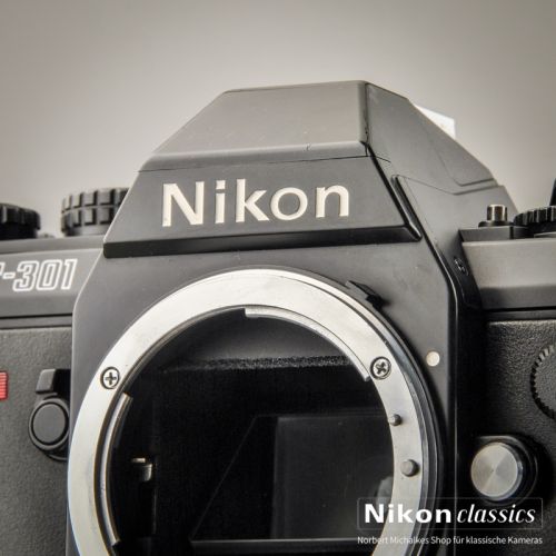 Nikon F301 (Zustand A/A-)