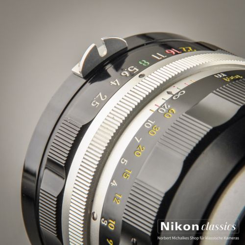 Nikon Nikkor-P Auto 10,5/2,5 nonAI "Berg-und Tal" (Zustand A/A-)